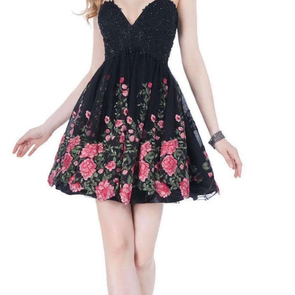 Terani Pretty Party Dress Size 4 - Picture 1 of 6